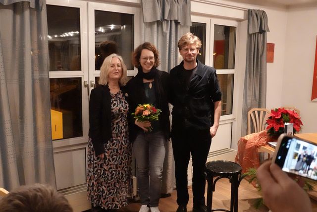 Volles Haus bei Lesung mit Gerd Bayer – Ein Abend zwischen Modewelt und Biohof